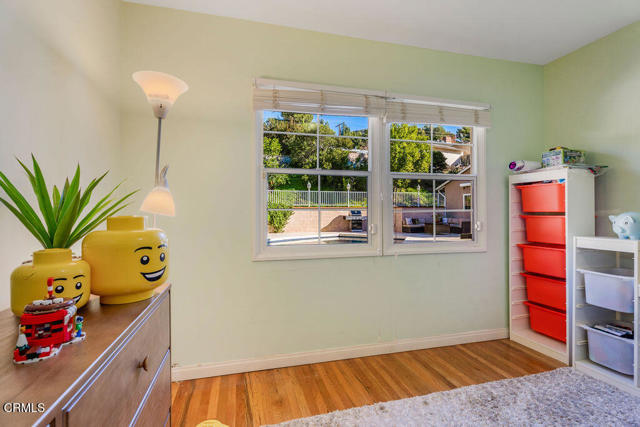 3547 Mevel Place, La Crescenta CA: https://media.crmls.org/mediaz/448e636c-af5c-4d92-bc20-dc8e6455de9c.jpg