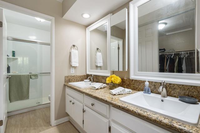 44125 Calico Circle, La Quinta CA: https://media.crmls.org/mediaz/448ec08d-8b1e-4d08-889e-23d6c3df29a8.jpg