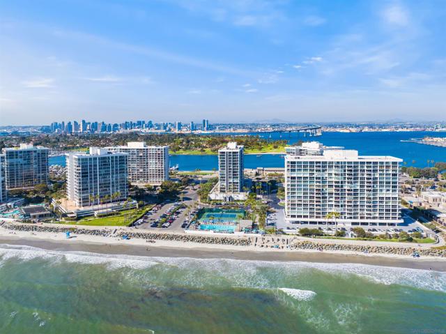 1830 Avenida Del Mundo, Coronado CA: https://media.crmls.org/mediaz/448f59f5-9a59-46a2-aaa1-ef3ec3526e99.jpg