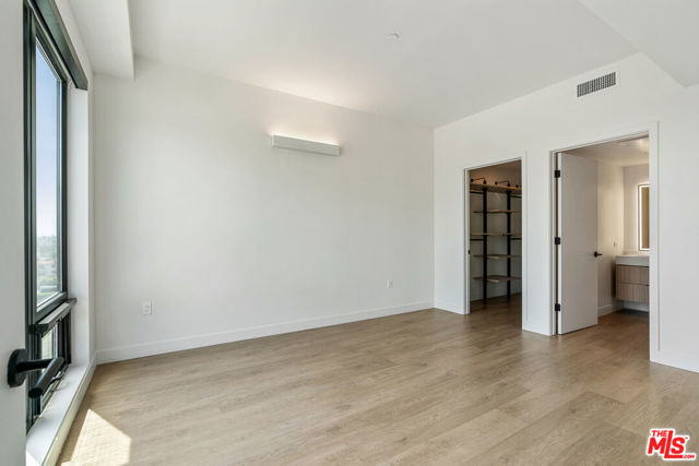 10700 Tabor Street, Los Angeles CA: https://media.crmls.org/mediaz/44902d6a-23cc-4622-a36d-e3daf3b3ed59.jpg