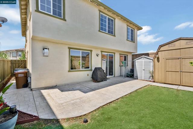 1808 Palacio Dr, Pittsburg CA: https://media.crmls.org/mediaz/4490c5e3-cd5d-4722-a1c7-4ad6b874082e.jpg