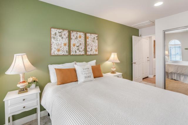 Image 22 of 27 For 64279 Eagle Mountain Avenue