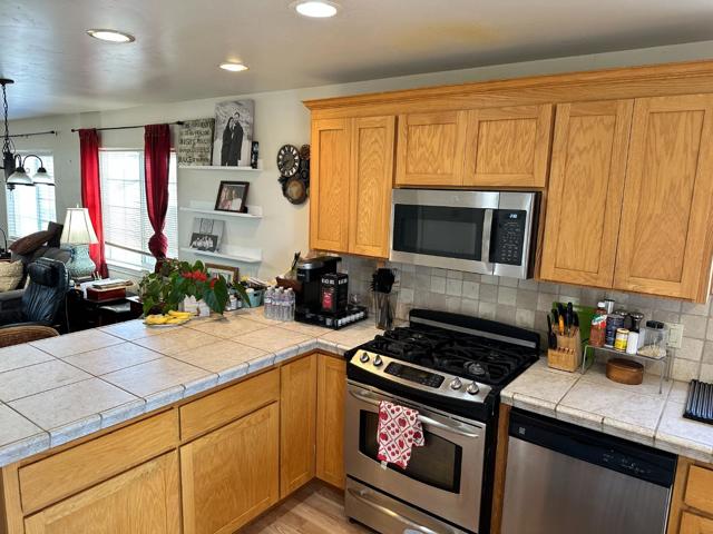 15570 Del Monte Farms Road, Castroville CA: https://media.crmls.org/mediaz/44913f73-429a-465e-a9c3-41b270c38d72.jpg