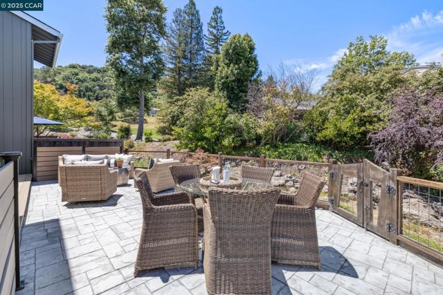 718 AUGUSTA DRIVE, Moraga CA: https://media.crmls.org/mediaz/449189e3-0b74-4f53-8650-6a3861523555.jpg