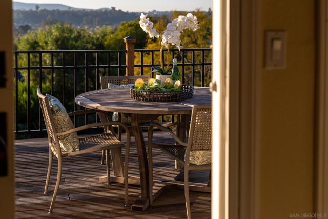 14036 TIERRA BONITA ROAD, Poway CA: https://media.crmls.org/mediaz/4491d63b-d31a-4983-8157-826fd1c28b52.jpg