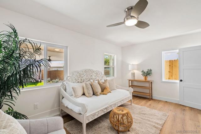 4569 Coronado Ave, San Diego CA: https://media.crmls.org/mediaz/449212df-246e-411a-8f97-ca179ec84839.jpg
