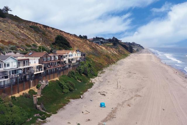 372 Oceanview Drive, La Selva Beach CA: https://media.crmls.org/mediaz/44923f2b-b9f8-438e-bdb6-a53383bb428e.jpg