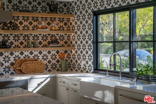 Image 3 of 20 For 6217 Maryland Drive