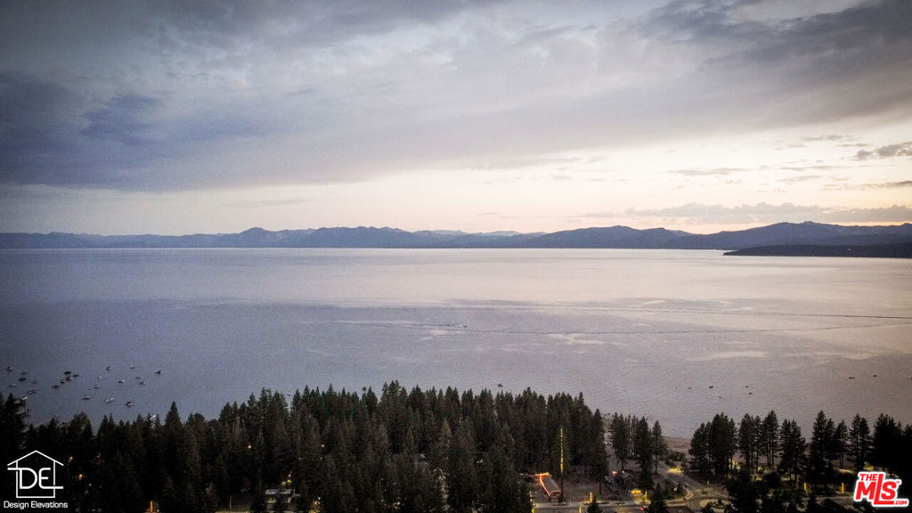 https://media.crmls.org/mediaz/4492bd42-86f5-4cde-b418-bb099e4fd501.jpg?preset=X-Large