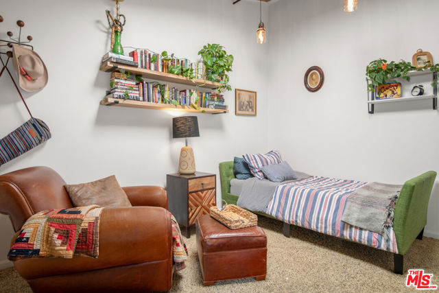 886 Camino Colibri, Calabasas CA: https://media.crmls.org/mediaz/44940149-de3a-4647-a9d0-8e1f27f6c858.jpg
