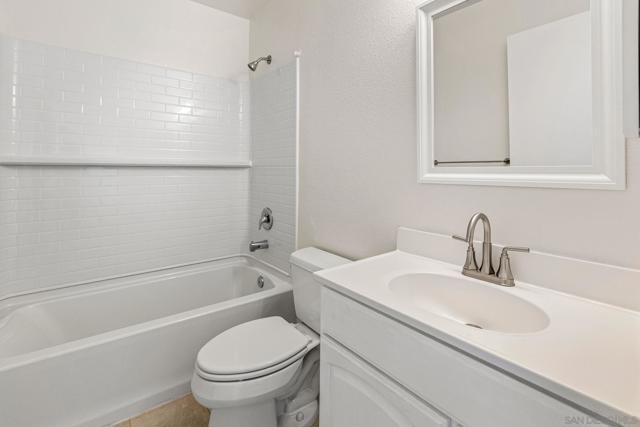 8069 Caminito Gianna, La Jolla CA: https://media.crmls.org/mediaz/44946ed2-e9b7-4ed5-ae47-54844f6efa81.jpg