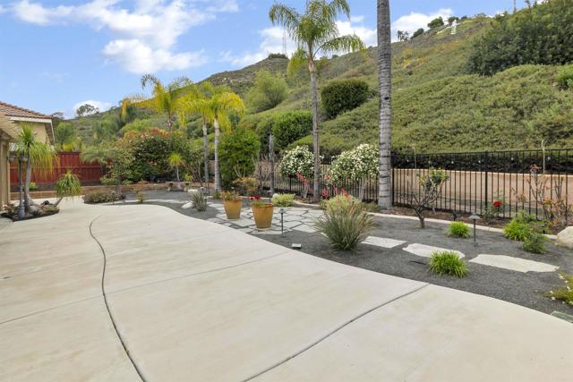 Detail Gallery Image 33 of 65 For 23860 Hollingsworth Dr, Murrieta,  CA 92562 - 4 Beds | 4 Baths