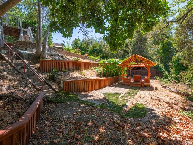507 Market Street, Santa Cruz CA: https://media.crmls.org/mediaz/44960352-b392-4e76-85e6-4b751835f8a8.jpg