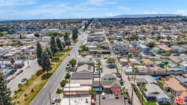 9611 S Vermont Avenue, Los Angeles CA: https://media.crmls.org/mediaz/4496a75d-559d-4de9-a02e-471e9cde8a68.jpg