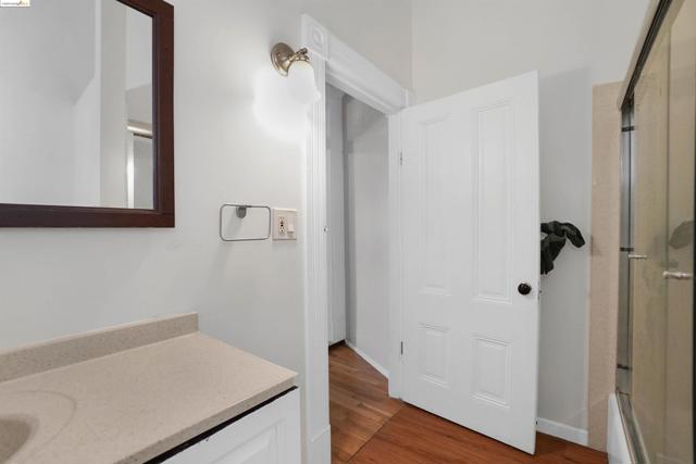 1501 9Th Ave, Oakland, California 94606, ,1 BathroomBathrooms,Condominium,For Sale,9Th Ave,41066898