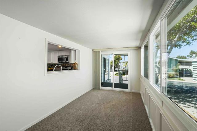 3439 Don Lorenzo Drive, Carlsbad CA: https://media.crmls.org/mediaz/449846ec-7a36-48a5-8378-9c3e184b0f85.jpg