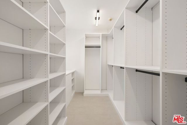 1244 Stradella Road, Los Angeles CA: https://media.crmls.org/mediaz/449bcb16-7473-401b-ba46-1636b1502bd6.jpg