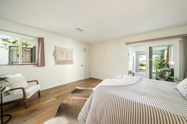 3890 Vista Campana S, Oceanside CA: https://media.crmls.org/mediaz/449c7891-6fd5-4ed1-99b5-806b708f4753.jpg