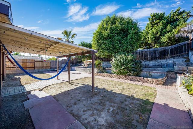 740 Melrose Pl, Vista, California 92083, 5 Bedrooms Bedrooms, ,2 BathroomsBathrooms,Single Family Residence,For Sale,Melrose Pl,250000638SD