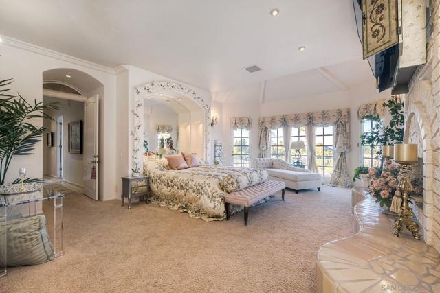 13455 Old Winery Road, Poway CA: https://media.crmls.org/mediaz/449cde41-8668-41e6-b73e-5ba911373be7.jpg