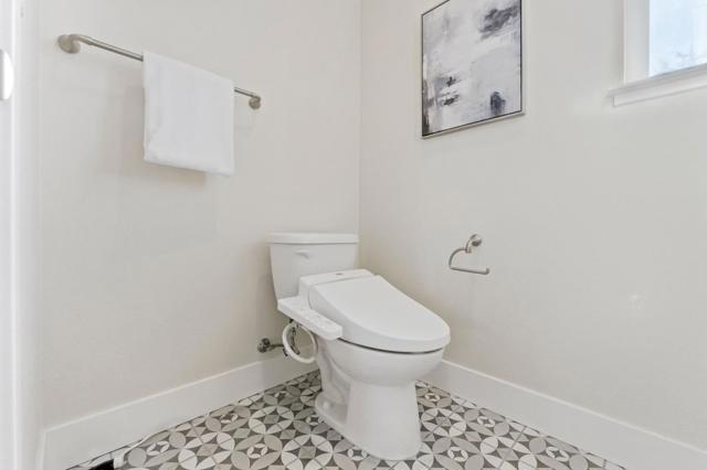 649 Sierra Vista Avenue, Mountain View CA: https://media.crmls.org/mediaz/449d3479-3e99-4717-8bcc-8c7d2d534ee6.jpg