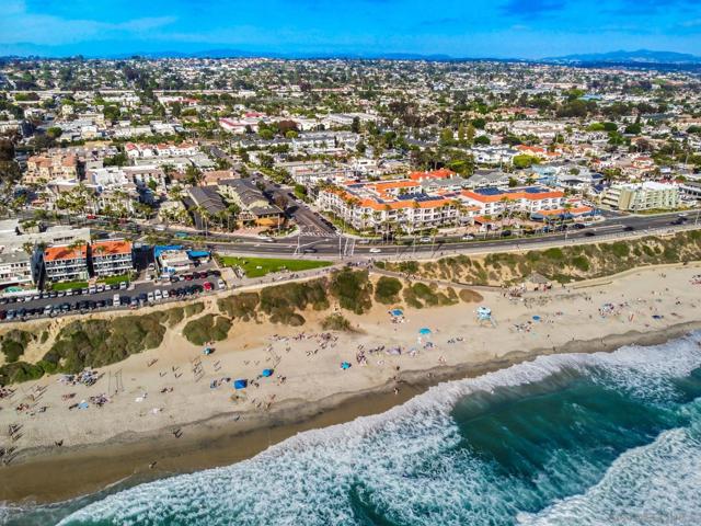 165 Pine Ave, Carlsbad CA: https://media.crmls.org/mediaz/449ea2da-326a-42dc-a955-a8794730a9e2.jpg