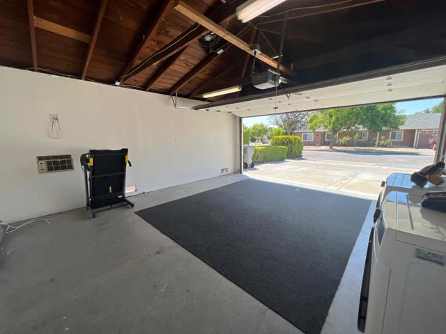 3095 Calzar Drive, San Jose CA: https://media.crmls.org/mediaz/449eb8ce-2e01-448e-8594-3683feb476d4.jpg