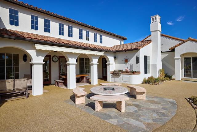 17010 Butterfield Trl, Poway CA: https://media.crmls.org/mediaz/449ee438-e8c9-4fb6-999b-063262ca566e.jpg