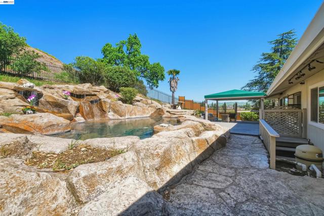 Image 47 of 60 For 536 Golf Club Rd