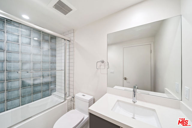 1226 S Bedford Street, Los Angeles CA: https://media.crmls.org/mediaz/44a1a420-5b0d-4674-b366-cc2cb4e3d518.jpg