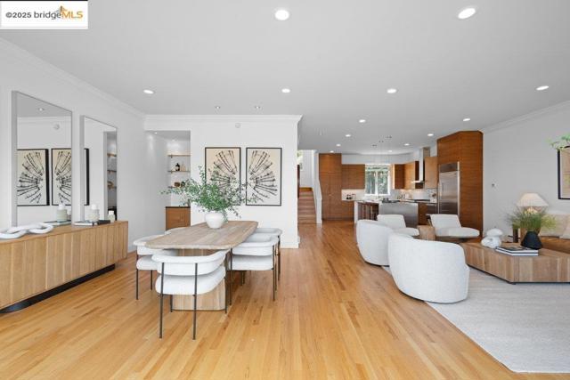 678 Clipper St, San Francisco CA: https://media.crmls.org/mediaz/44a2a762-73fa-4172-b5eb-4f789fa72fb5.jpg