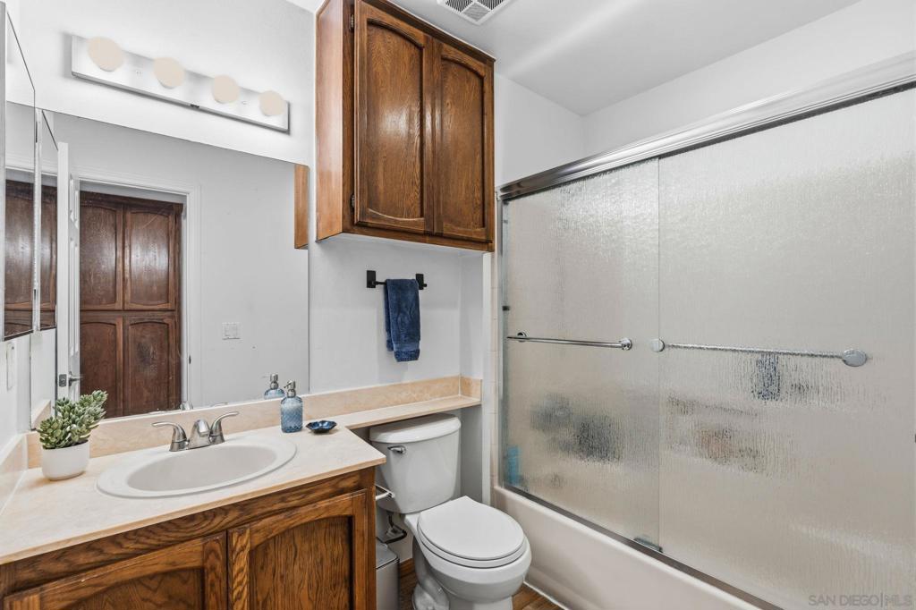 4077 Illinois St - photo 19
