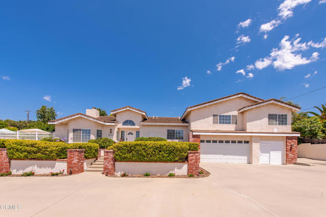 2210 Via Loma, Camarillo CA: https://media.crmls.org/mediaz/44a4740c-c68f-497d-b9e8-a096f2d867c6.jpg