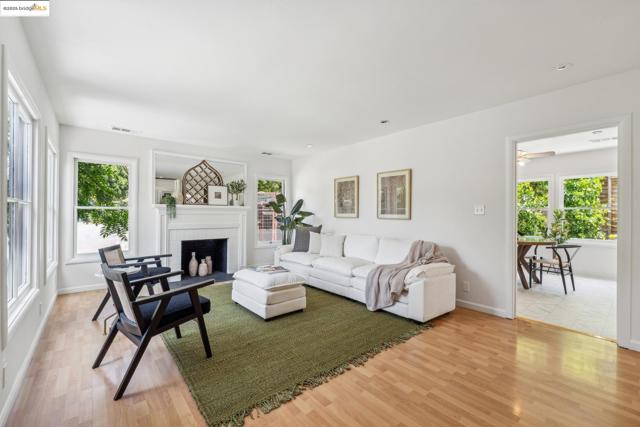 30 Benson Ave, Vallejo CA: https://media.crmls.org/mediaz/44a4b7df-4f13-496a-847e-81875e914f72.jpg