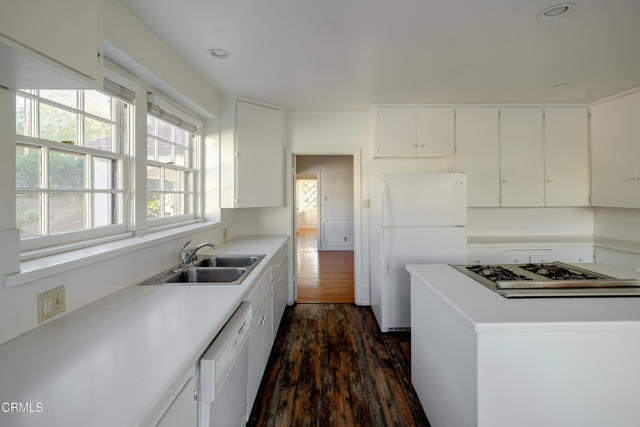 Detail Gallery Image 10 of 37 For 4463 Commonwealth Ave, La Canada Flintridge,  CA 91011 - 3 Beds | 2 Baths