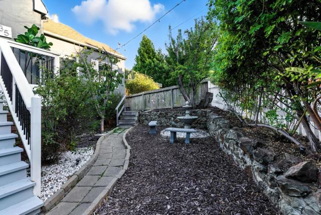 35 Mono Street, Brisbane CA: https://media.crmls.org/mediaz/44a624f9-c602-4f89-9b74-2315e92c6721.jpg