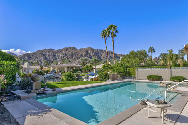 47295 Via Koron, La Quinta CA: https://media.crmls.org/mediaz/44a62ccd-ff23-4b39-ba36-b1e072e6a4a8.jpg