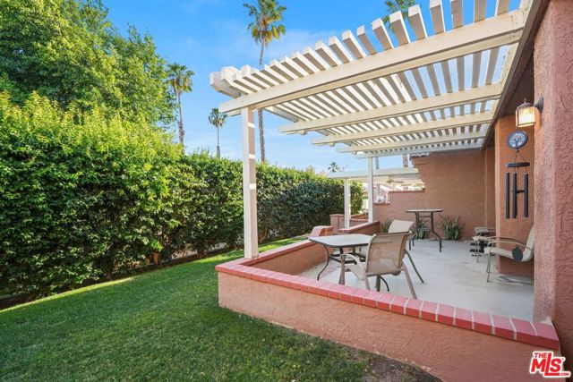 76645 Sheba Way, Palm Desert CA: https://media.crmls.org/mediaz/44a70113-b660-4e0d-b27a-d5ba74277599.jpg