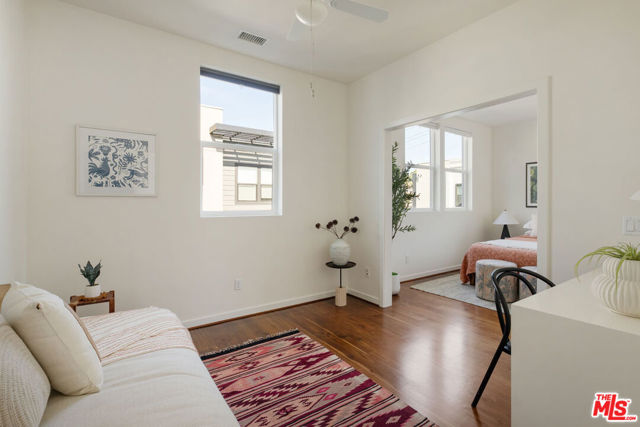 3931 Eagle Rock Boulevard, 36 photo 21