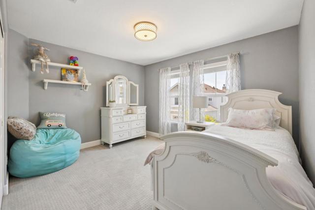 410 Krystallos Lane, Redwood City CA: https://media.crmls.org/mediaz/44a94dfb-c4a1-4b3f-8974-f6dbc650e33c.jpg