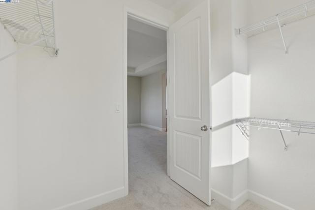 109 Creek View Cir, Fairfield CA: https://media.crmls.org/mediaz/44ab8fec-aed2-48bb-b75f-41bcbdd3ee21.jpg