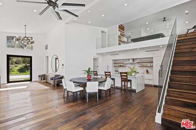 31830 Lobo Canyon, Agoura Hills CA: https://media.crmls.org/mediaz/44abdc4c-af04-421b-a7cf-b94899356a76.jpg