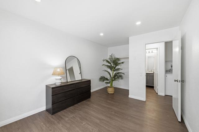 Detail Gallery Image 20 of 26 For 6349 Caminito Salado, San Diego,  CA 92111 - 3 Beds | 2 Baths