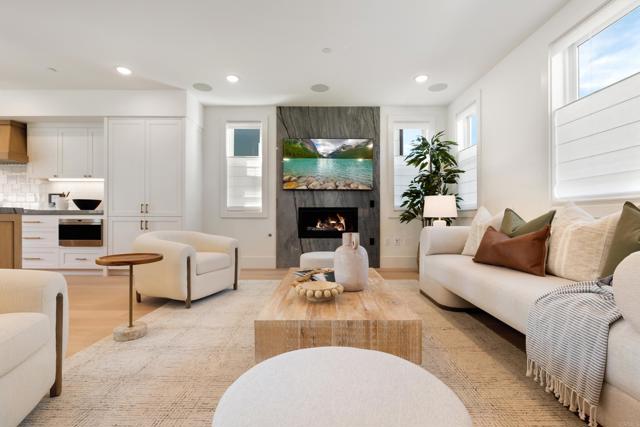 Detail Gallery Image 23 of 60 For 270 Normandy Ln, Carlsbad,  CA 92008 - 4 Beds | 4/1 Baths