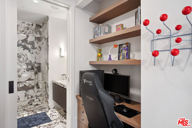 8420 W Sunset Boulevard, West Hollywood CA: https://media.crmls.org/mediaz/44ad161e-7094-462e-85f1-3f79e4d629dd.jpg