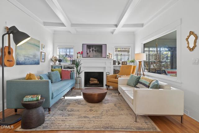 Detail Gallery Image 2 of 79 For 407 Magnolia Ave, Oxnard,  CA 93030 - 5 Beds | 2 Baths