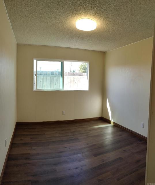 Detail Gallery Image 4 of 15 For 5382 Bonita Dr, San Diego,  CA 92114 - 1 Beds | 1 Baths
