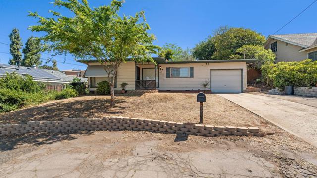 Detail Gallery Image 2 of 38 For 9318 Campo Rd, Spring Valley,  CA 91977 - 3 Beds | 2 Baths
