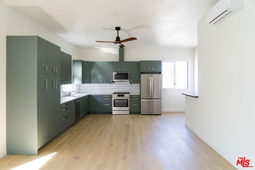 1842 9th Street #B