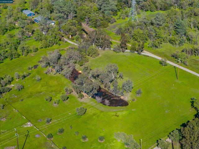 125 Sam Lynn Way, Oroville CA: https://media.crmls.org/mediaz/44aed8bc-3f77-48f8-b8e7-17805a16a1af.jpg